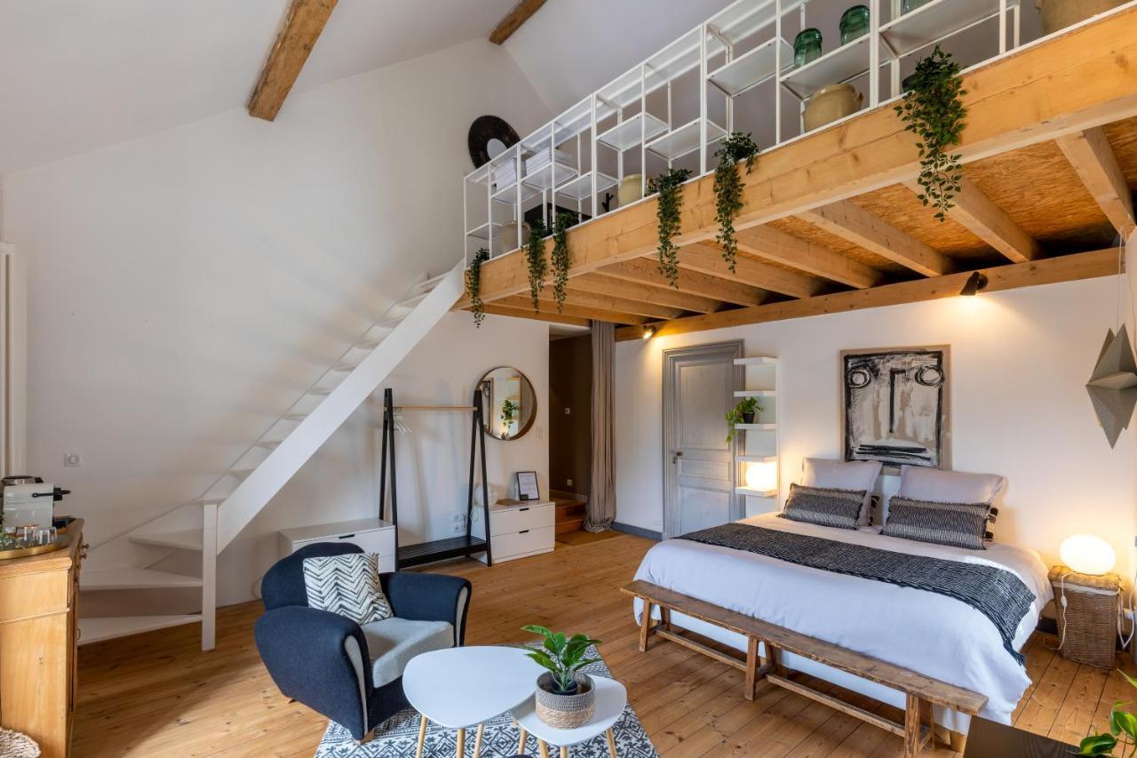 Bed and Breakfast La Burie Saint-Savinien Exterior foto